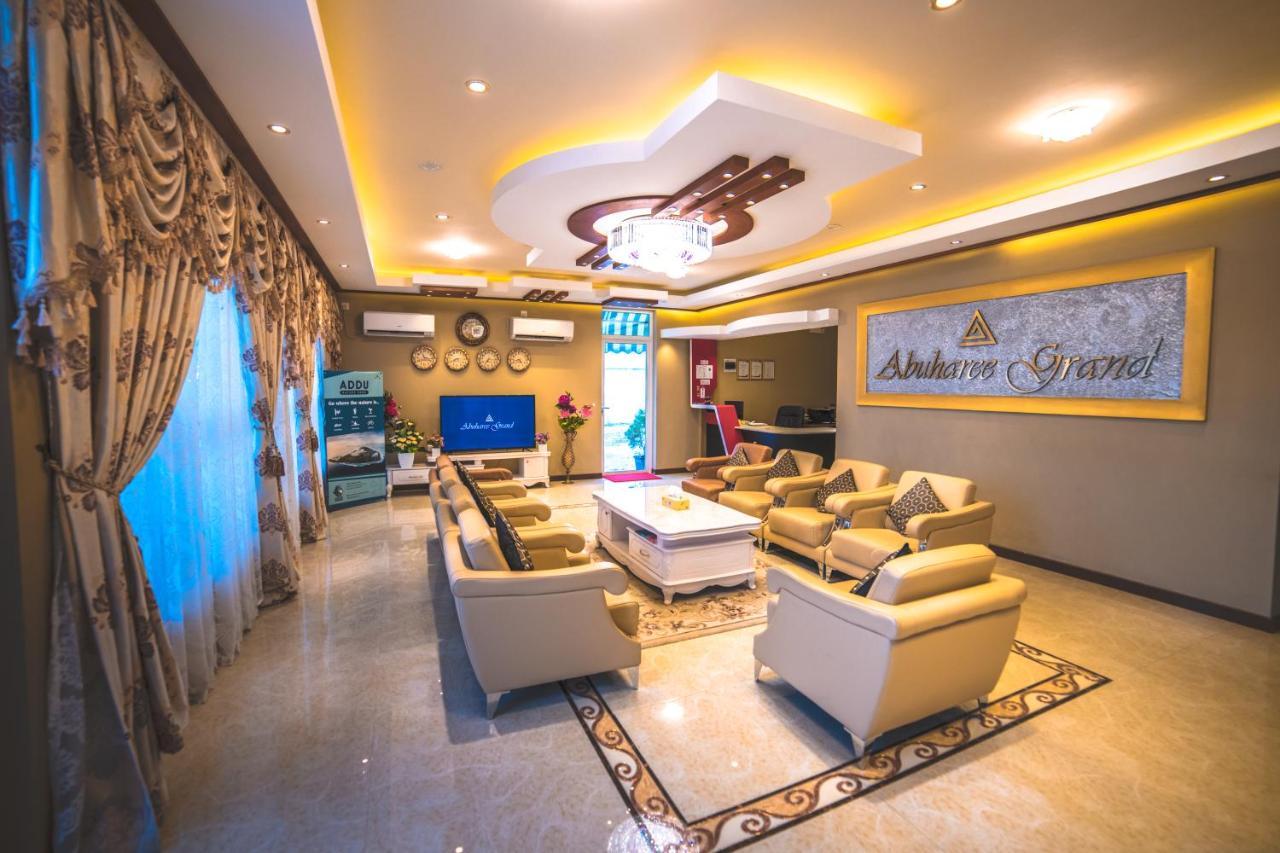 Abuharee Grand Addu City Exterior foto