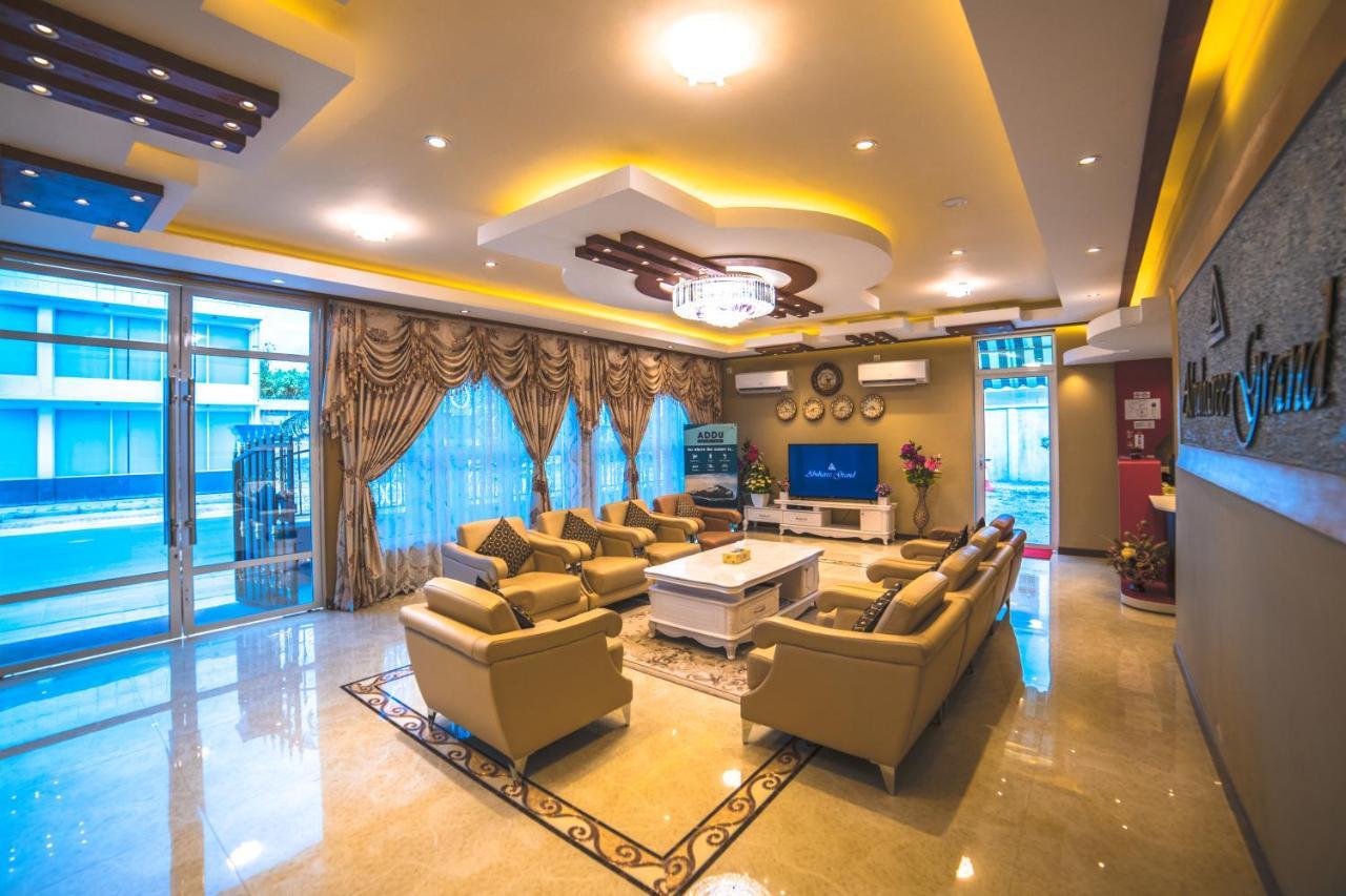 Abuharee Grand Addu City Exterior foto