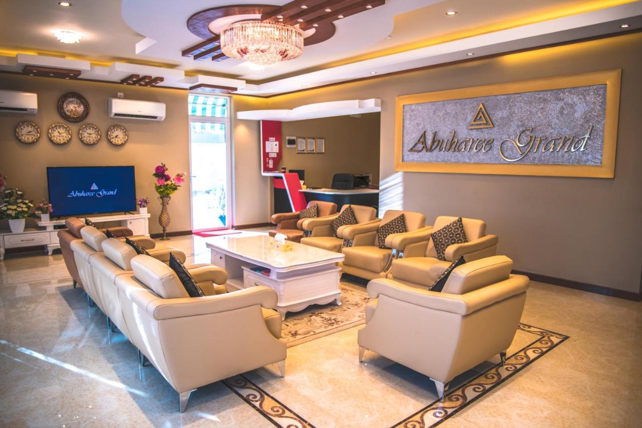 Abuharee Grand Addu City Exterior foto